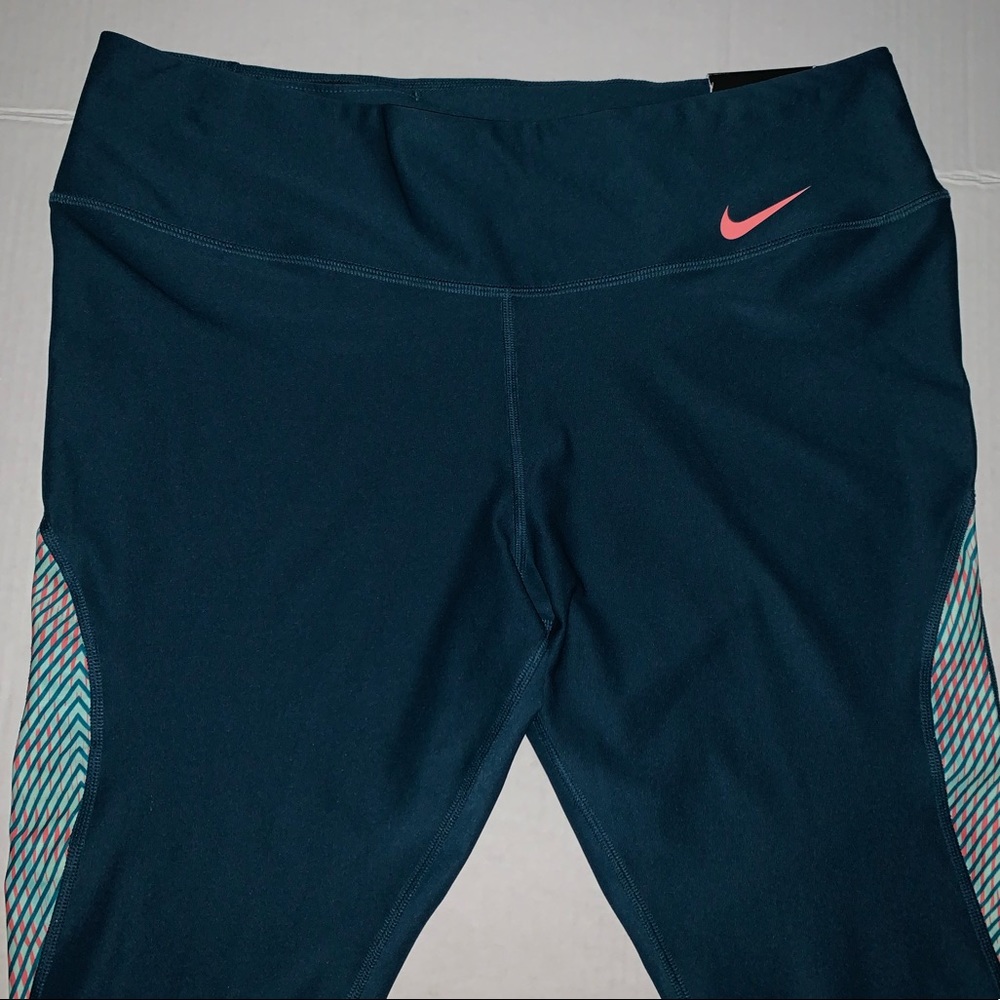 Nike Tight Fit Workout Pants - Size 1X